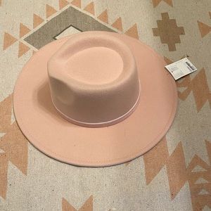 Gigi Pip dupe- women’s wide brim fedora